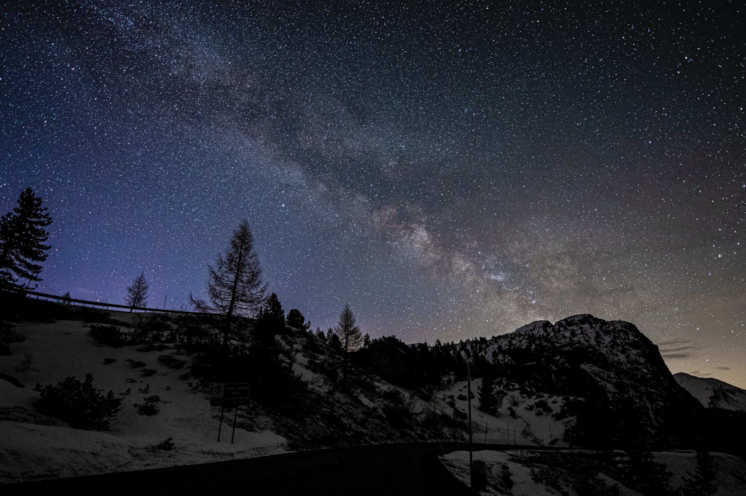 felix-rottmann-e1zUKFON11A-unsplash